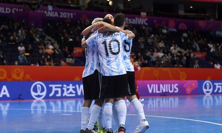 El seleccionado argentino ya se encuentra en la próxima fase del torneo. El seleccionado argentino ya se encuentra en la próxima fase del torneo.
