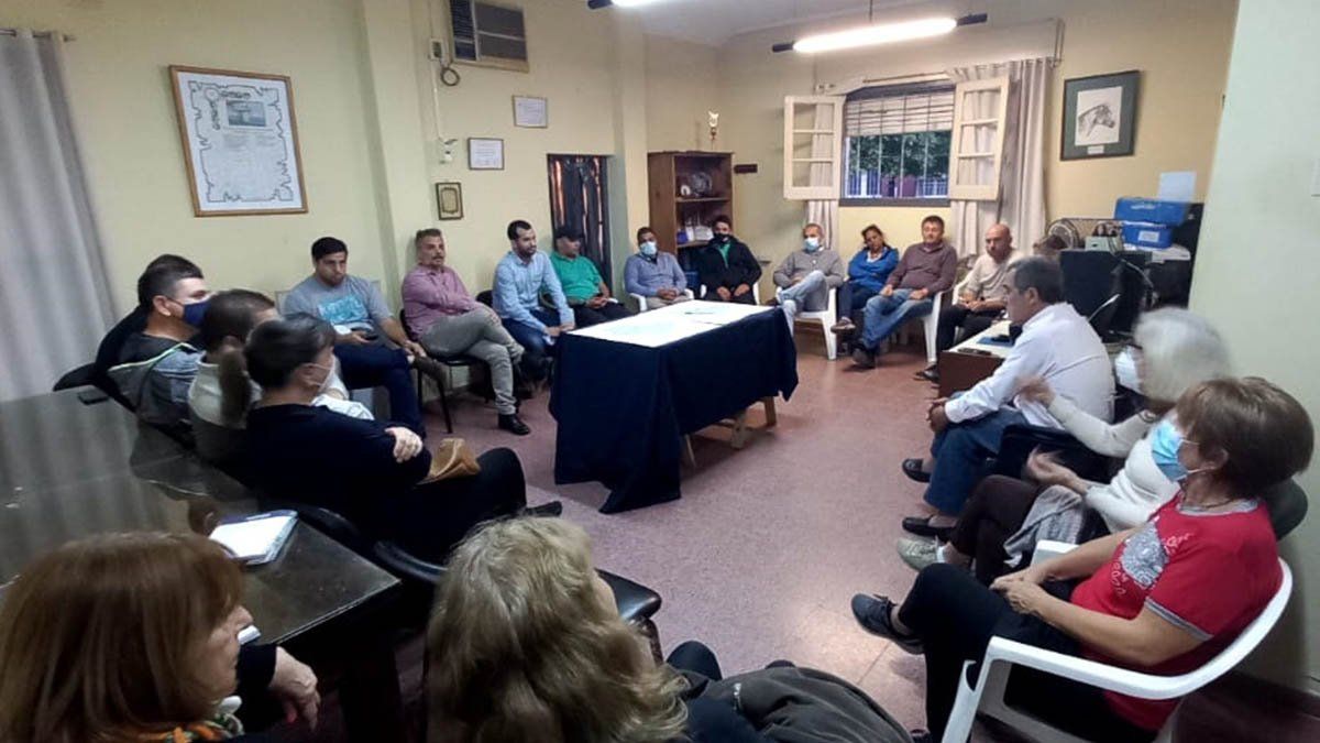 La Guardia de Seguridad Institucional efectúa monitoreos las 24 horas en barrio Roma y en Fomento 9 de Julio. Se trata de una prueba piloto para combatir la inseguridad.