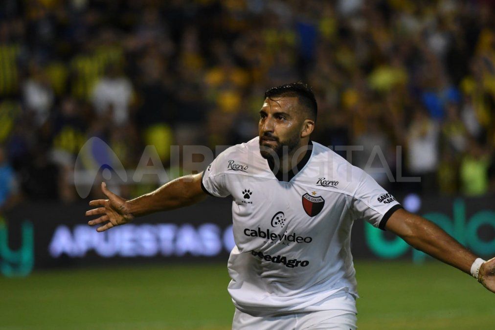 Club Atlético Colón: Ramón Ábila puede ir como titular por lesión de Lucas Beltrán