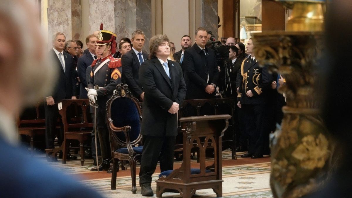 El presidente Javier Milei durante el Tedeum en la Catedral de Buenos Aires.