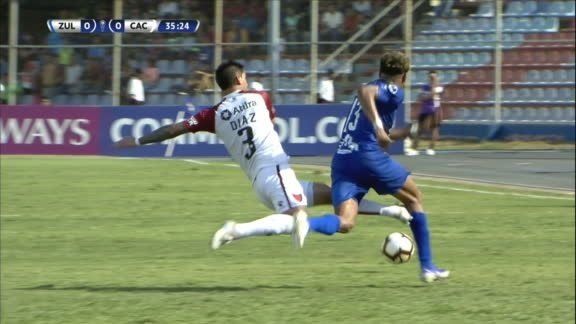 La insólita expulsión de Gastón Díaz ante Zulia