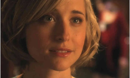 Allison Mack, de Smallville, fue condenada por participar en la secta NXIVM Allison Mack, de Smallville, fue condenada por participar en la secta NXIVM