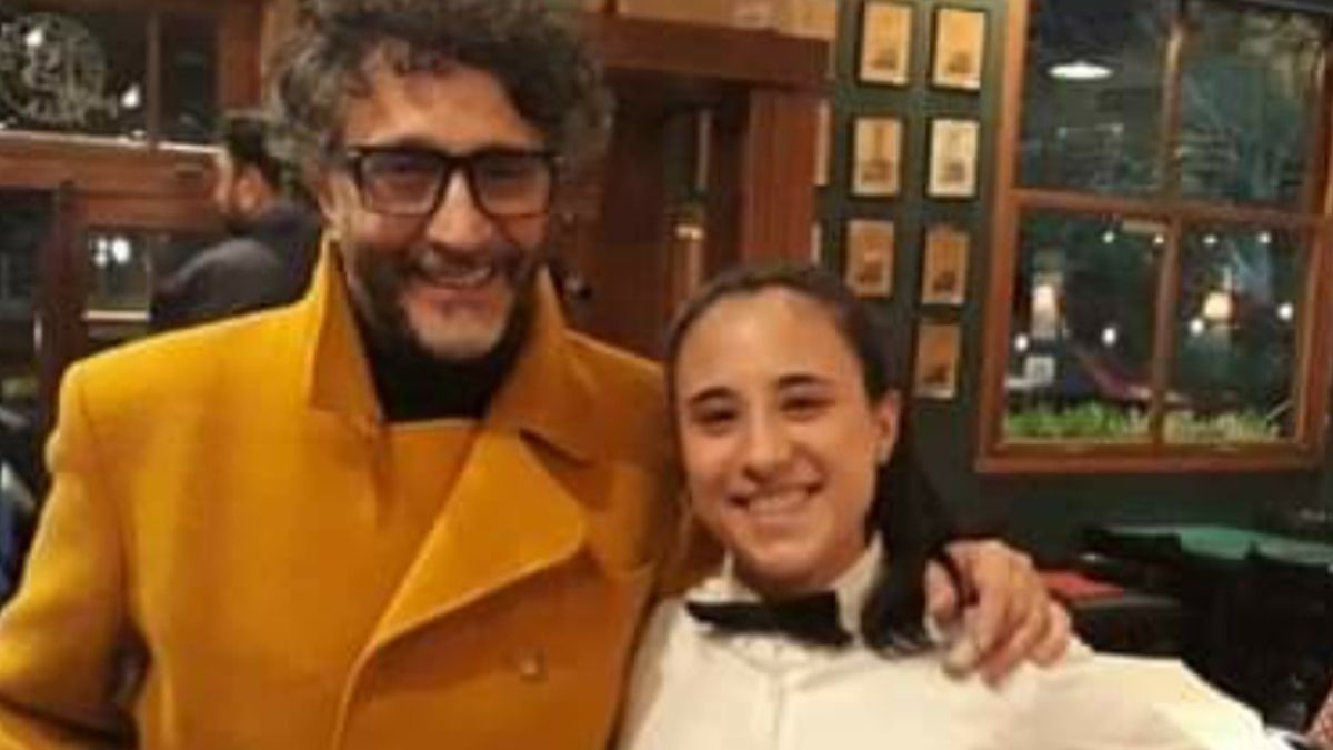 Fito Paez en una visita al emblemático bar.