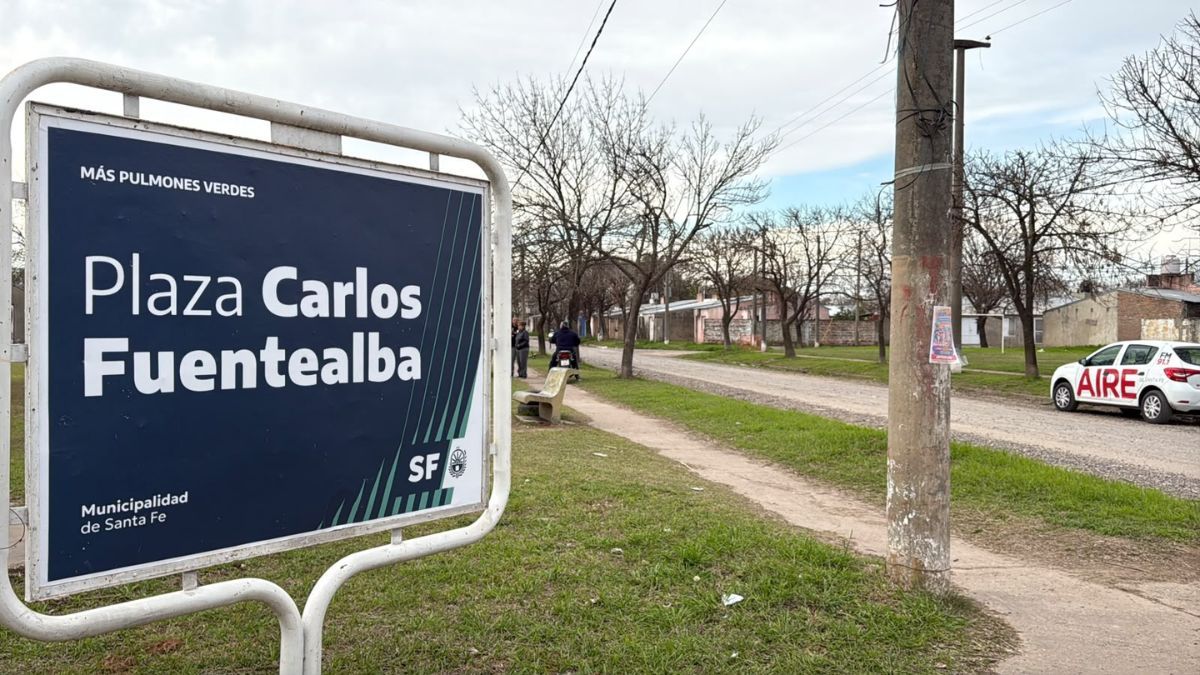 Plaza Carlos Fuentealba en barrio Punta Norte. Plaza Carlos Fuentealba en barrio Punta Norte.