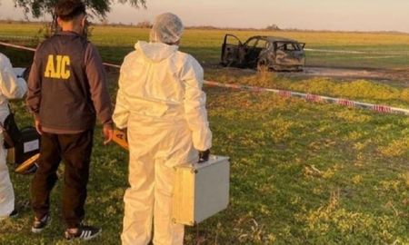 Peritos del equipo criminalístico en el lugar del hallazgo.&nbsp;