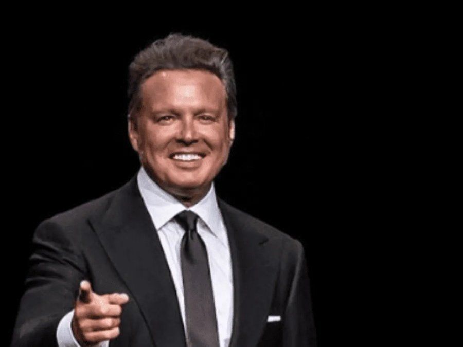 La serie de Luis Miguel es un completo éxito en todo el mundo