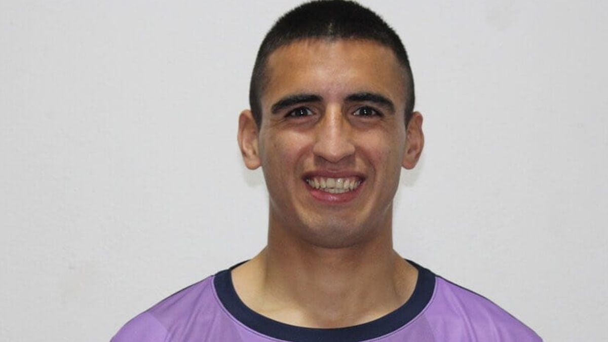 El jugador de Saca dio positivo de coronavirus y est&aacute; aislado en un hotel.