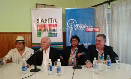 los palmeras presentaron su espectaculo en conferencia de prensa los palmeras presentaron su espectaculo en conferencia de prensa