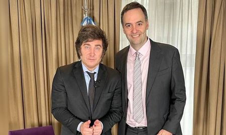 Nicolás Márquez señaló que el jefe del Gabinete “tiene que dar un paso al costado” y que le quita credibilidad a La Libertad Avanza. Nicolás Márquez señaló que el jefe del Gabinete “tiene que dar un paso al costado” y que le quita credibilidad a La Libertad Avanza.