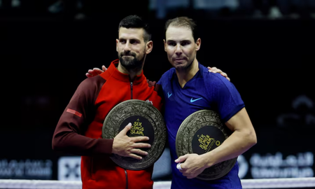 El español participó de una exhibición con los mejores tenistas del mundo, en donde cayó ante Novak Djokovic. El español participó de una exhibición con los mejores tenistas del mundo, en donde cayó ante Novak Djokovic.