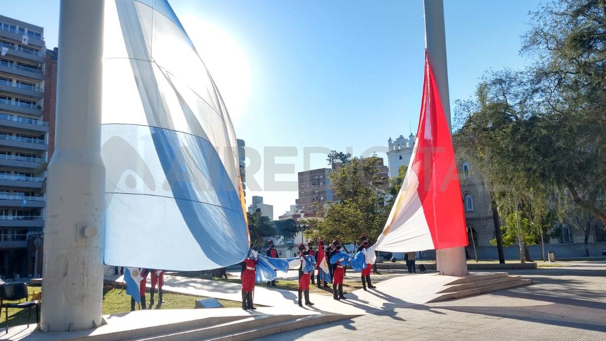 25 de Mayo: así se conmemoró el 211° aniversario de la Revolución de Mayo en Santa Fe