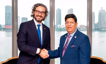 Argentina impulsará el proyecto de reapertura de la Embajada en Bangladesh, cerrada desde 1978. Argentina impulsará el proyecto de reapertura de la Embajada en Bangladesh, cerrada desde 1978.