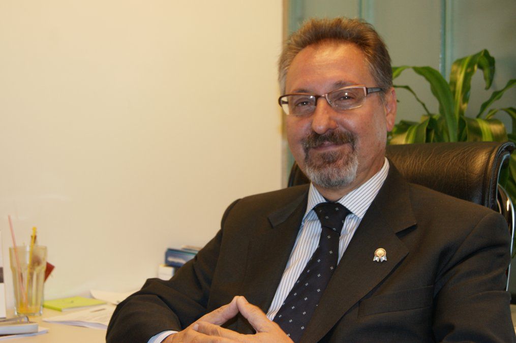 Raúl Milano, director ejecutivo de Rosgan, explicó que la media res se fraccionará en tres partes para entregarla a las carnicerías.