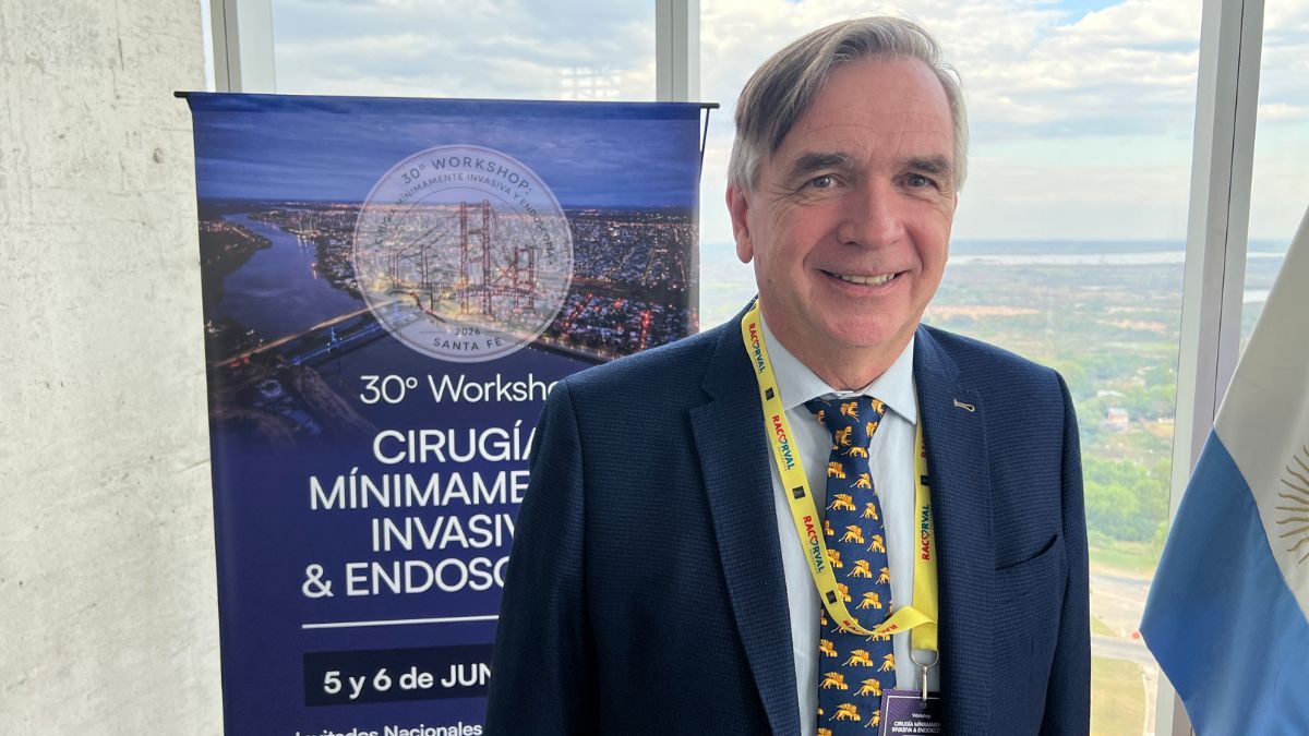 El doctor Fernando Serra participó del 30° Workshop de Cirugía Mínimamente Invasiva realizado en Santa Fe. El doctor Fernando Serra participó del 30° Workshop de Cirugía Mínimamente Invasiva realizado en Santa Fe.