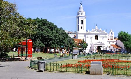 Escapada a uno de los barrios más emblemáticos de Buenos Aires: qué ver y recorrer en la Recoleta Escapada a uno de los barrios más emblemáticos de Buenos Aires: qué ver y recorrer en la Recoleta