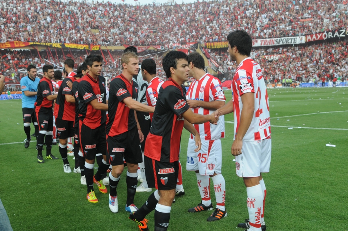 Colón derrotó por 2-0 a Unión en el Brigadier López, el 18 de noviembre de 2012. Colón derrotó por 2-0 a Unión en el Brigadier López, el 18 de noviembre de 2012.