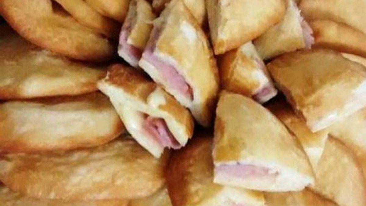 Tortas fritas rellenas de jamón y queso