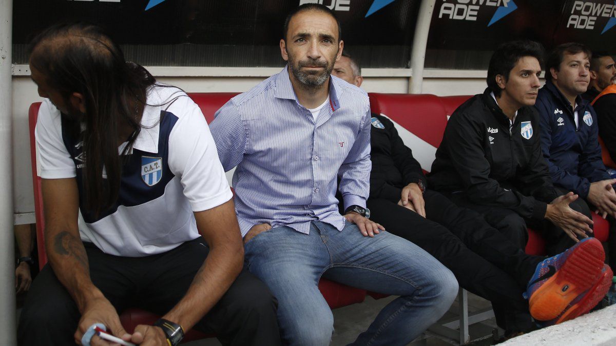 Juan Manuel Azconzabal ya tiene su equipo completo para dirigir a Unión.