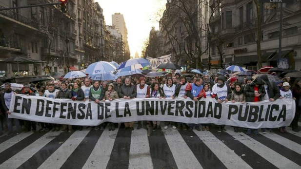 A la espera de una definición de la Corte Suprema sobre la Ley de financiamiento universitario, el Gobierno continúa las negociaciones con los rectores de universidades.