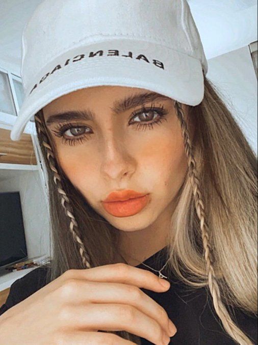 A sus 19 años, la hermana de Christian ya se ha sometido a bichectomía y liposucción.