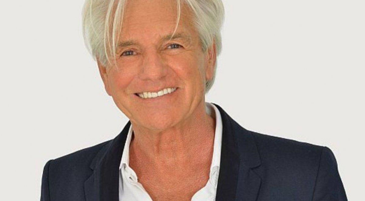 Sergio Denis muri&oacute; luego de sufrir&nbsp;una arritmia ventricular. Se encontraba internado desde hace 14 meses tras caerse en una fosa orquestal de 3 metros.