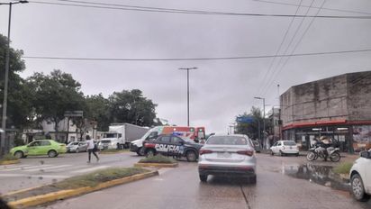 Accidente en avenida Blas Parera frente al Hospital Mira y López