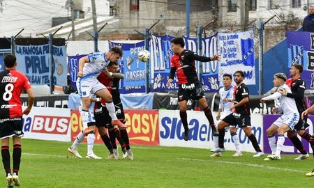 Colón, en caída libre y en zona de riesgo en la Primera Nacional: perdió y preocupa el futuro Colón, en caída libre y en zona de riesgo en la Primera Nacional: perdió y preocupa el futuro