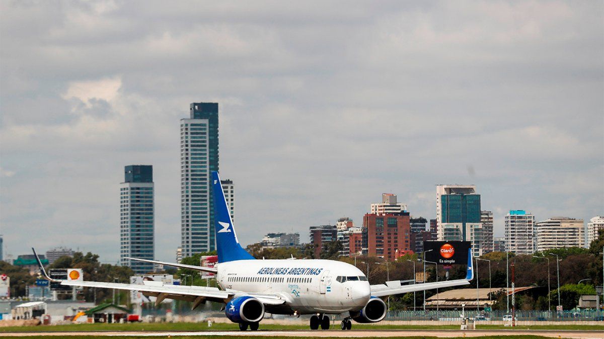 Por el rebrote de coronavirus, restringen vuelos a EE.UU., Europa, México y Brasil