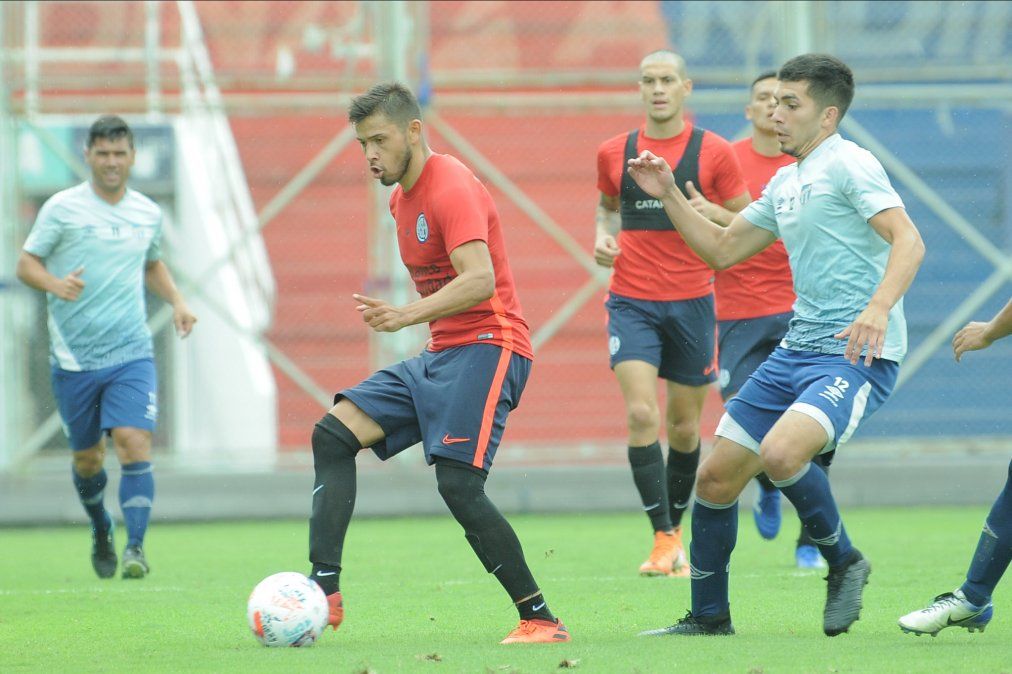 En el primer amistoso de San Lorenzo en la era Diego Dabove cayó ante Atlético Tucumán.