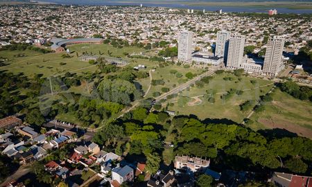 Se busca transformar el entorno del parque en una verdadera zona calma: con menos riesgos, menos ruido y emisiones, y más espacio para convivir. Se busca transformar el entorno del parque en una verdadera zona calma: con menos riesgos, menos ruido y emisiones, y más espacio para convivir.