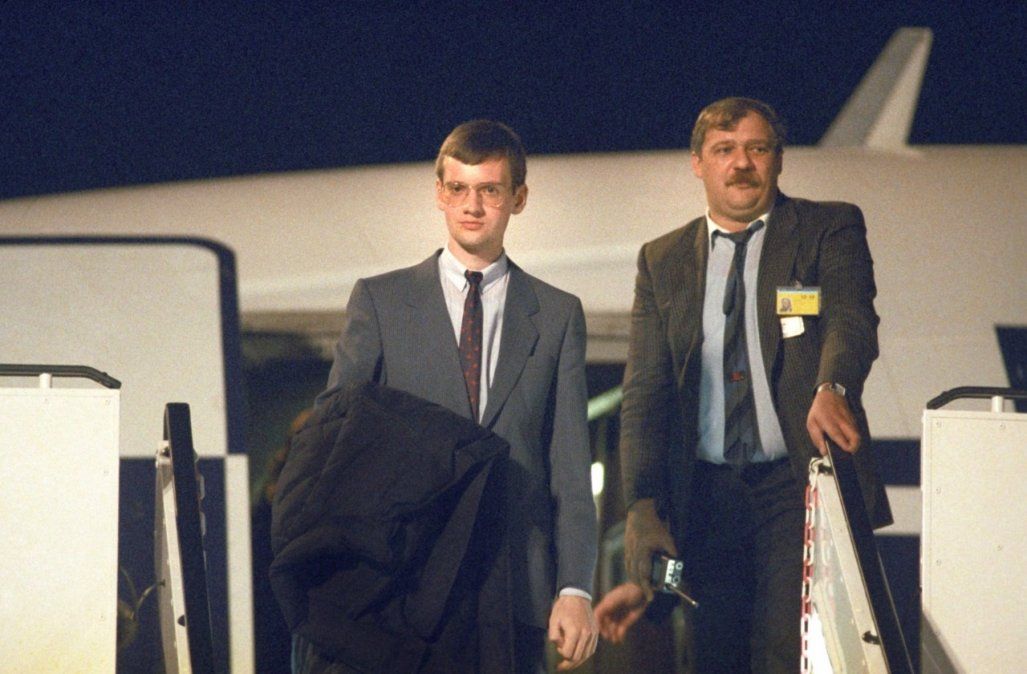 El miércoles 3 de agosto de 1988, el Soviet Supremo –en lo que la agencia de noticias local Tass describió como un