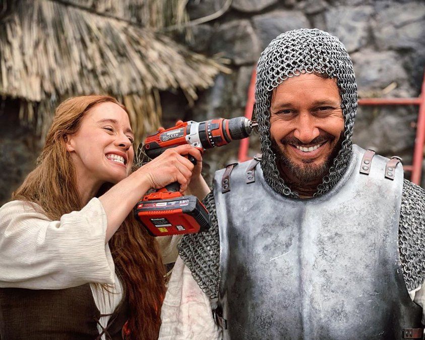 Elena Rivera y su foto cómplice con Benjamín Vicuña.