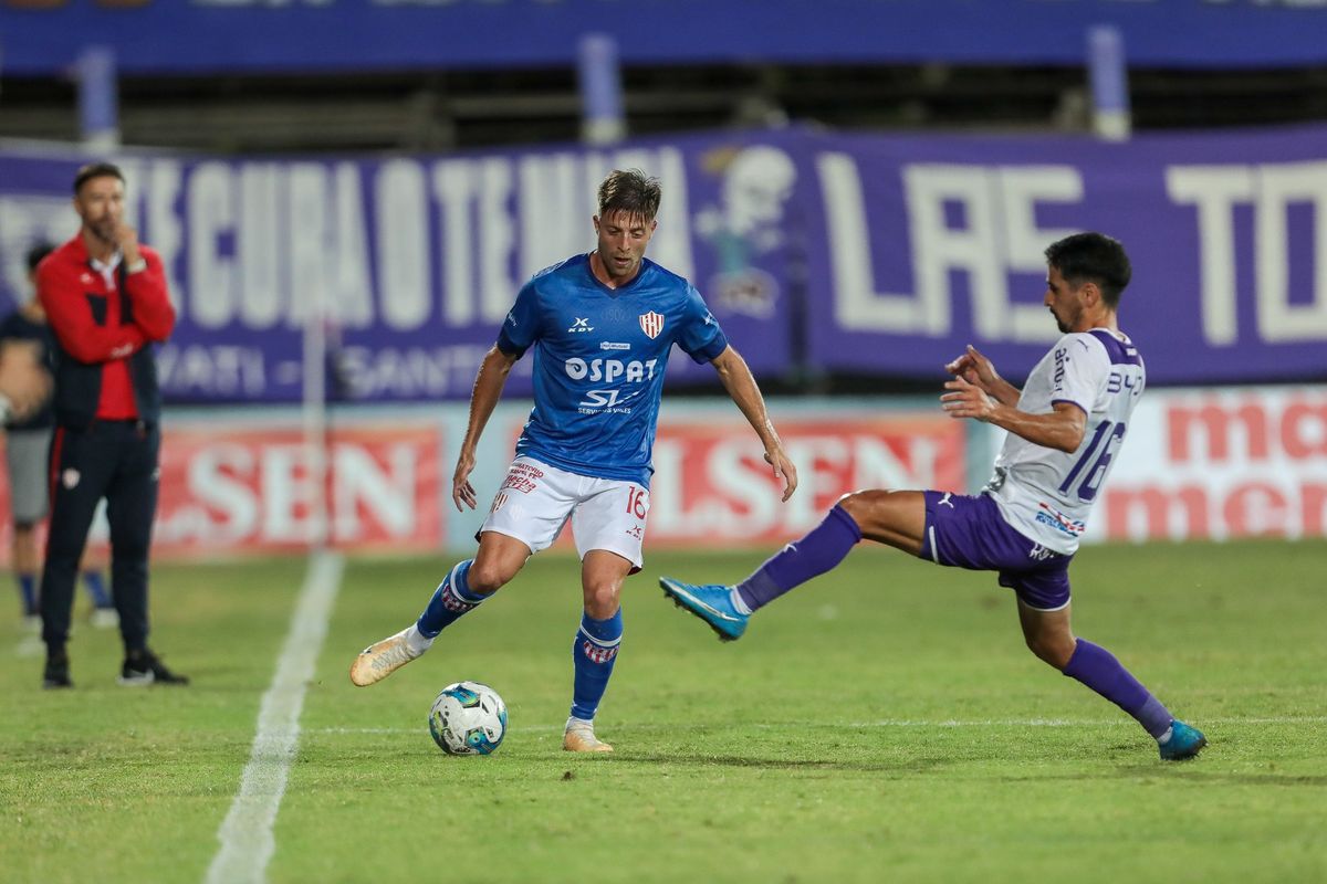 Unión empató 1 a 1 ante Defensor Sporting en Uruguay, y lo ganó en los penales por 4 a 2. Unión empató 1 a 1 ante Defensor Sporting en Uruguay, y lo ganó en los penales por 4 a 2.