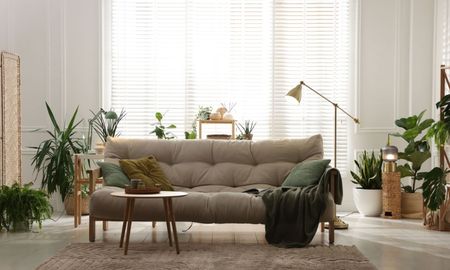 El error al poner el sillón del living que interrumpe el flujo de energía, según el Feng Shui. El error al poner el sillón del living que interrumpe el flujo de energía, según el Feng Shui.