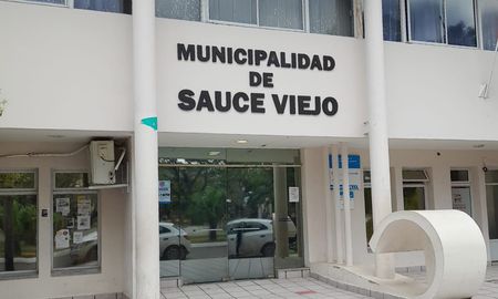 Ingreso a la Municipalidad de la ciudad Sauce Viejo. Ingreso a la Municipalidad de la ciudad Sauce Viejo.