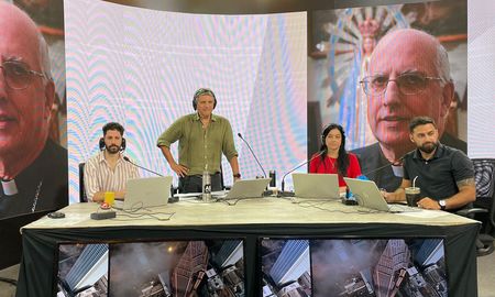 Monseñor Santiago Olivera, del obispo castrense de Argentina, contó este miércoles en AIRE cómo fue la repatriación de la Virgen. Monseñor Santiago Olivera, del obispo castrense de Argentina, contó este miércoles en AIRE cómo fue la repatriación de la Virgen.