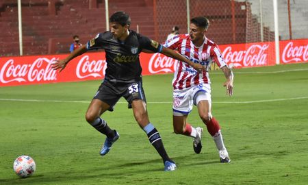 Unión hace su presentación en la Copa de la Liga ante Atlético Tucumán, este viernes a las 21.30 con transmisión de Aire de Santa Fe. Unión hace su presentación en la Copa de la Liga ante Atlético Tucumán, este viernes a las 21.30 con transmisión de Aire de Santa Fe.