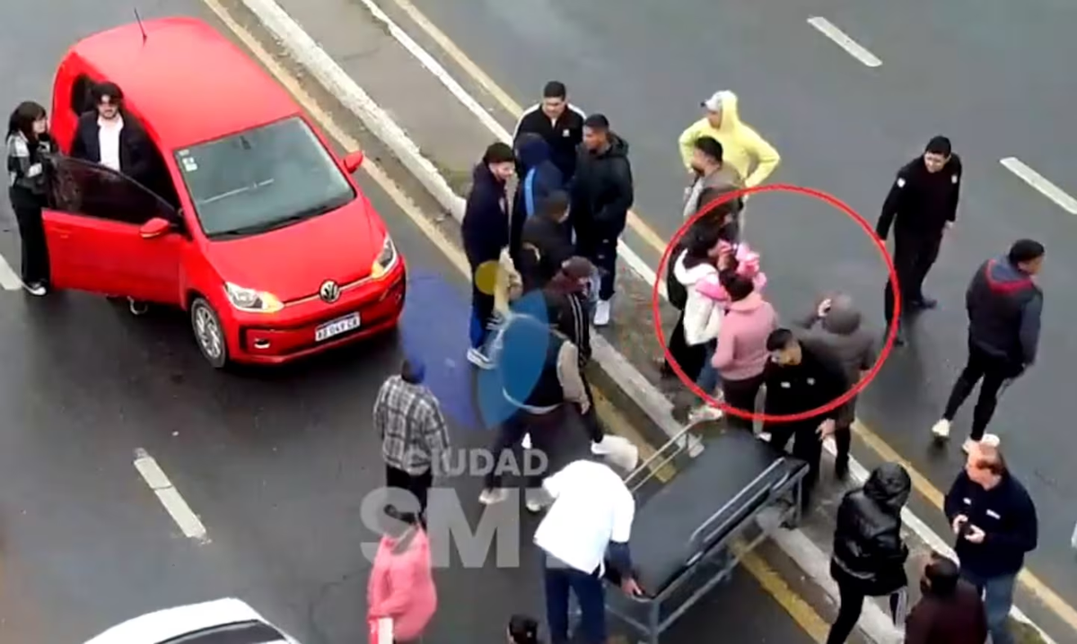 Una mamá y su hijita fueron atropelladas en Tucumán. Una mamá y su hijita fueron atropelladas en Tucumán.
