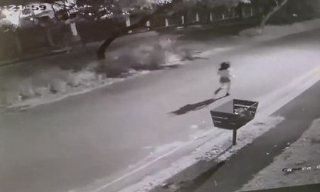 Una mujer estadounidense conoció un argentino por Internet y viajó a La Plata para visitarlo, pero él la echó a tiros. Foto ilustrativa. Una mujer estadounidense conoció un argentino por Internet y viajó a La Plata para visitarlo, pero él la echó a tiros. Foto ilustrativa.