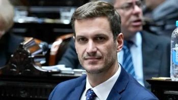 Escándalo en el Congreso: un diputado compró un rifle por delivery y pidió la entrega en su despacho