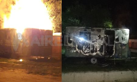 Bomberos confirmaron que el fuego en el destacamento se inició de manera intencional. Bomberos confirmaron que el fuego en el destacamento se inició de manera intencional.