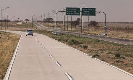 En julio de 2016, el entonces presidente de la Nación, Mauricio Macri, prometió la concreción de las obras que iba a transformar la ruta nacional 11 en una autovía. En julio de 2016, el entonces presidente de la Nación, Mauricio Macri, prometió la concreción de las obras que iba a transformar la ruta nacional 11 en una autovía.