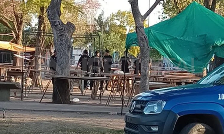 El crimen tuvo lugar en la feria de la plaza Homero Manzi, en la zona sur de Rosario. El crimen tuvo lugar en la feria de la plaza Homero Manzi, en la zona sur de Rosario.