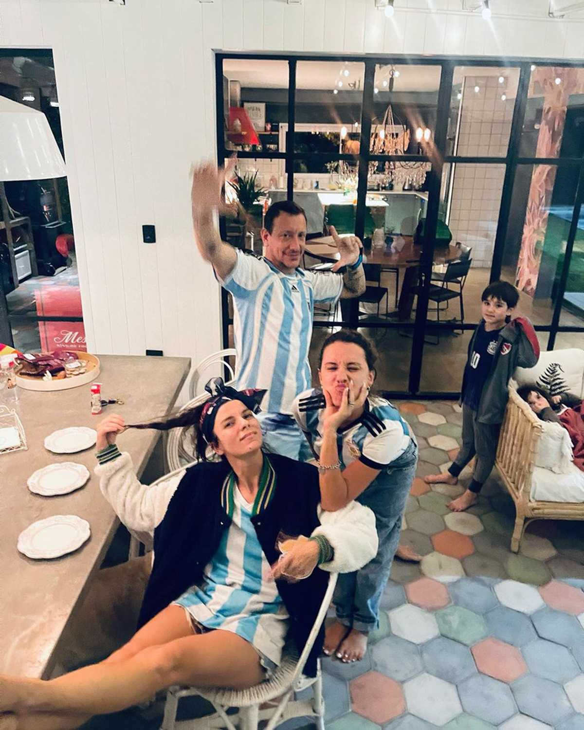 Gime y Nico cuentan con una galería en donde realizan almuerzos y cenas con sus seres queridos.