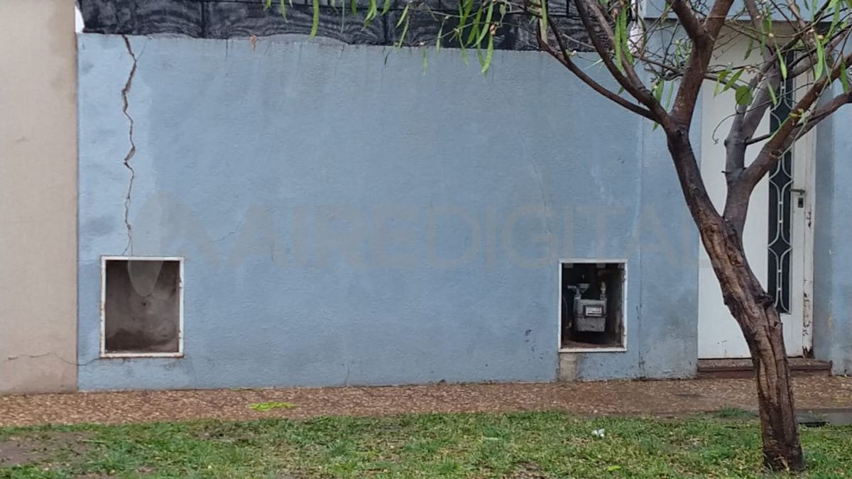 En dos cuadras se llevaron al menos siete puertas de chapa.