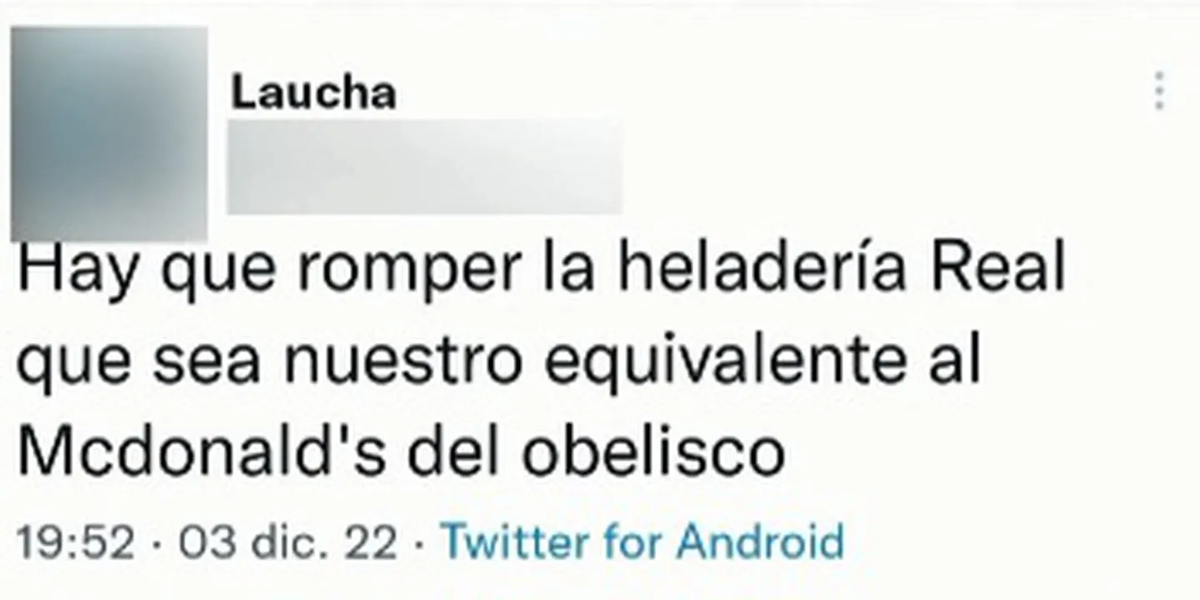 Uno de los mensajes en redes sociales incitando a destrozar la heladería Real en Zárate (Foto: twitter).