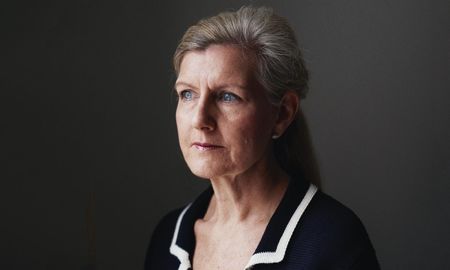 La Federación Inglesa será presidida por Debbie Hewitt, la primera mujer al frente del organismo por primera vez en su historia. La Federación Inglesa será presidida por Debbie Hewitt, la primera mujer al frente del organismo por primera vez en su historia.
