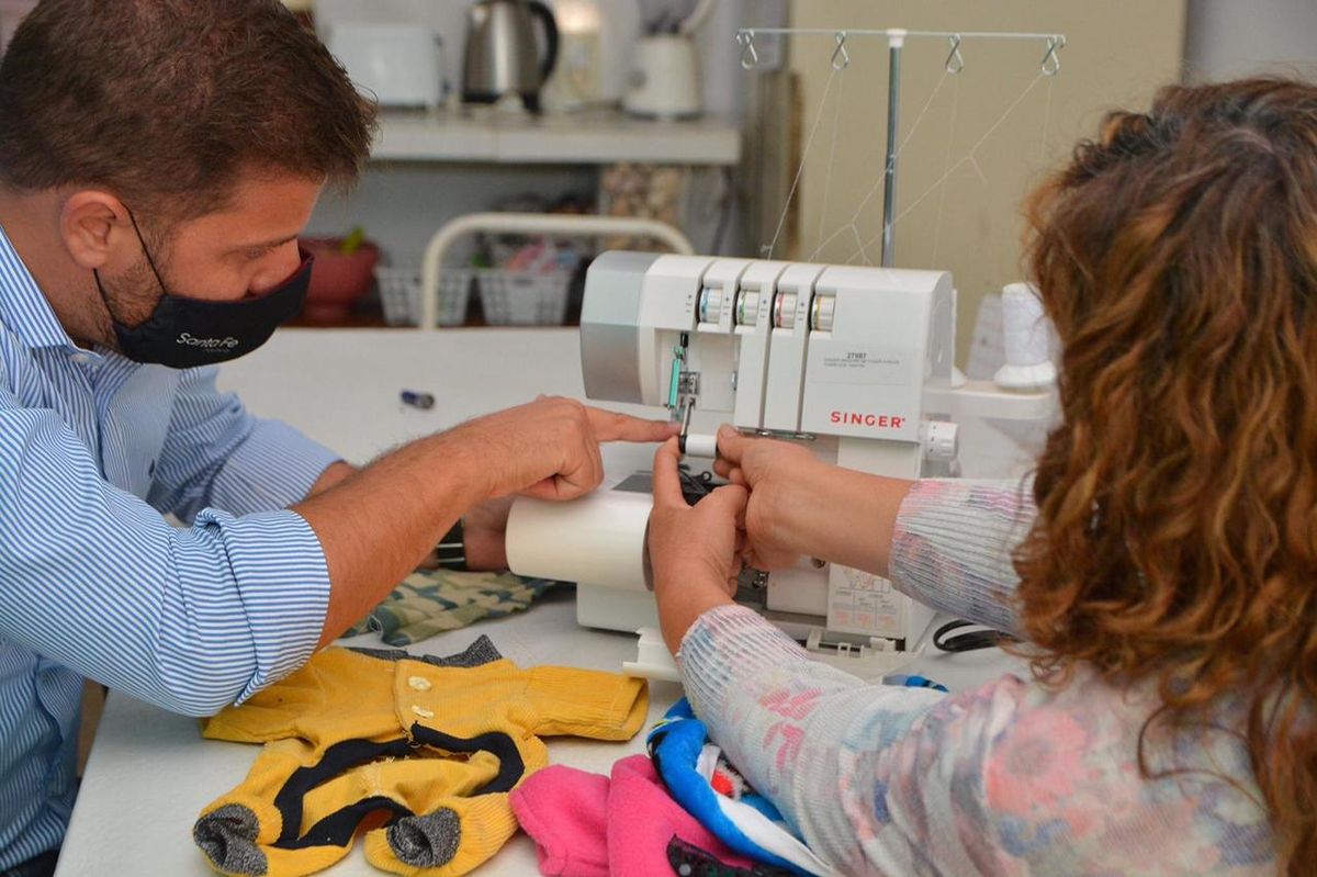 El objetivo del programa es brindar apoyo económico a organismos gubernamentales y no gubernamentales, sin fines de lucro, para el desarrollo de actividades productivas o de servicios.