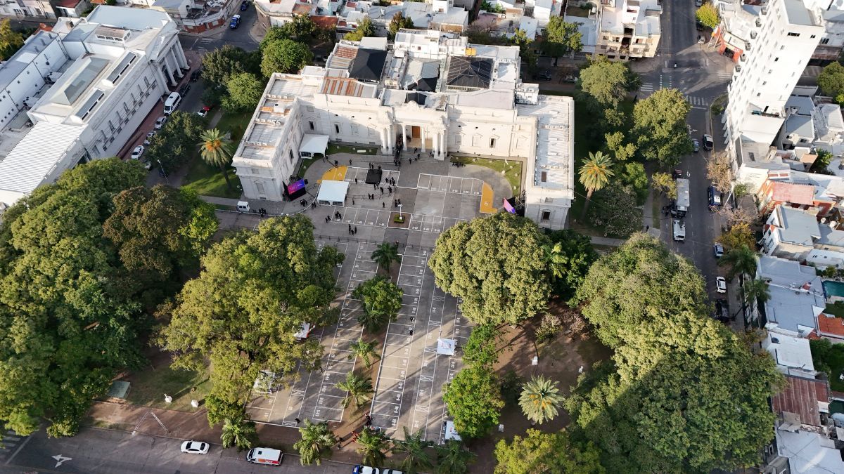 La Legislatura de Santa Fe tiene una agenda cargada este jueves.