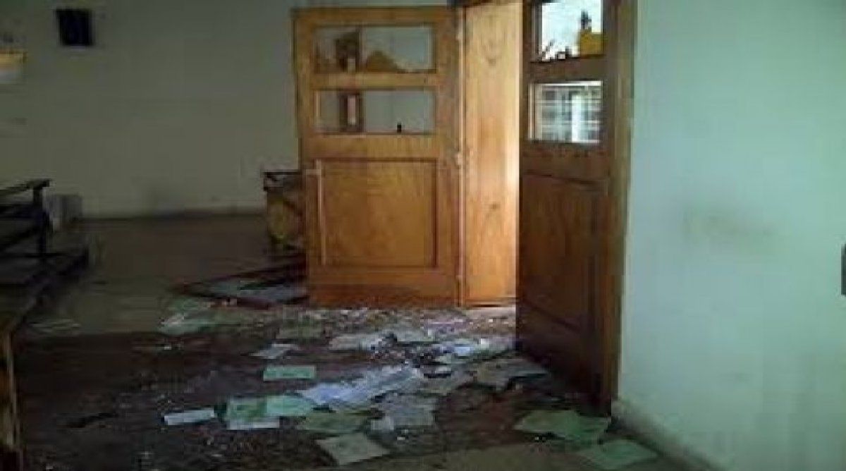 Borracho quiso entrar a las patadas a una Iglesia: Traigo un mensaje de dios